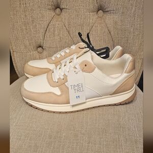 Mens Casual Cream and Tan Sneakers